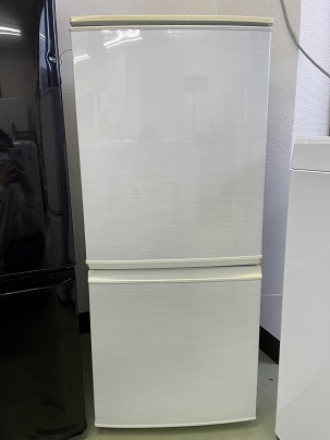 SHARP 2ドア式冷蔵庫 137L 2013年製 ホワイト SJ-14X